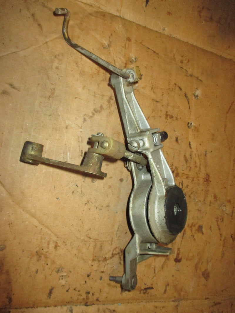 Evinrude 85hp 2 stroke outboard throttle bracket (318561)
