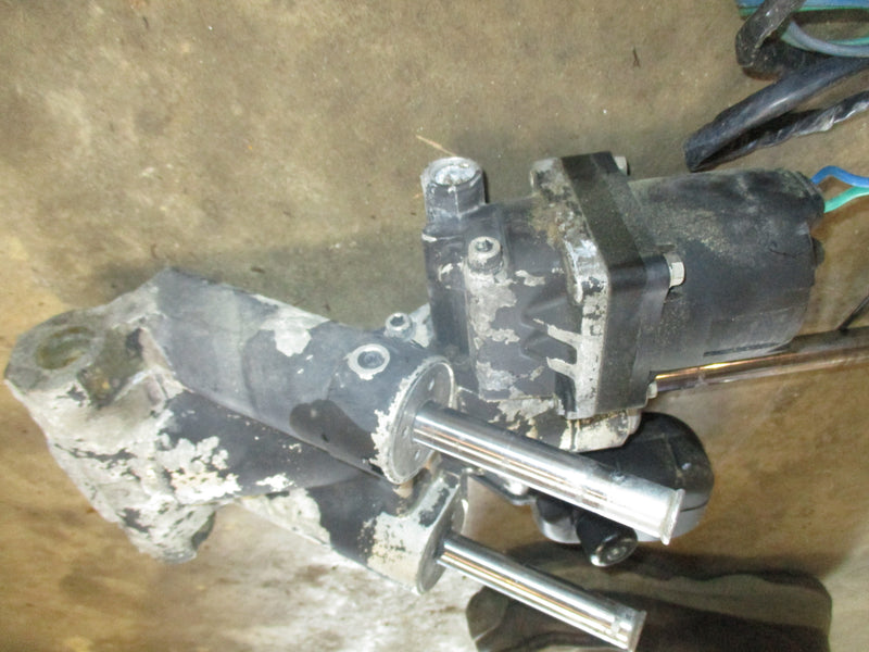 evinrude ficht 200hp 2 stroke outboard tilt trim unit