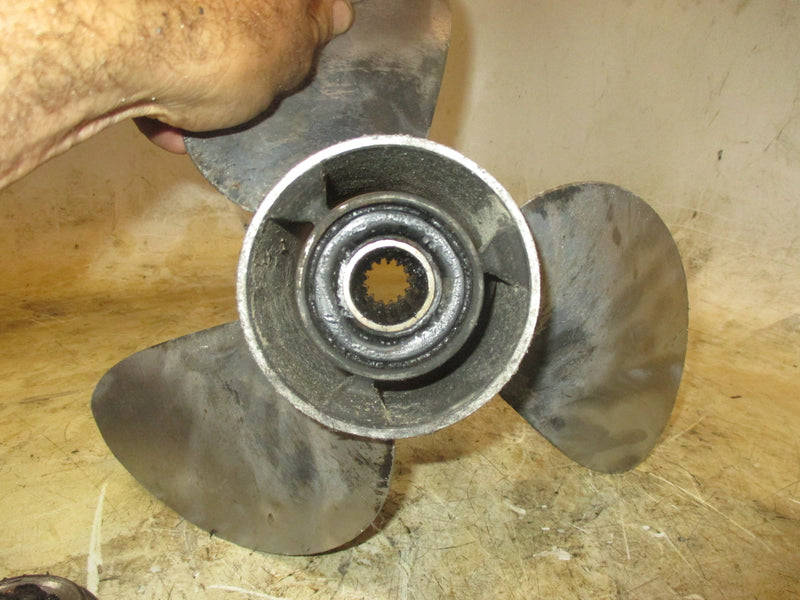 Johnson 115hp 2 stroke outboard stainless steel propellor (176572713 7/8x17)