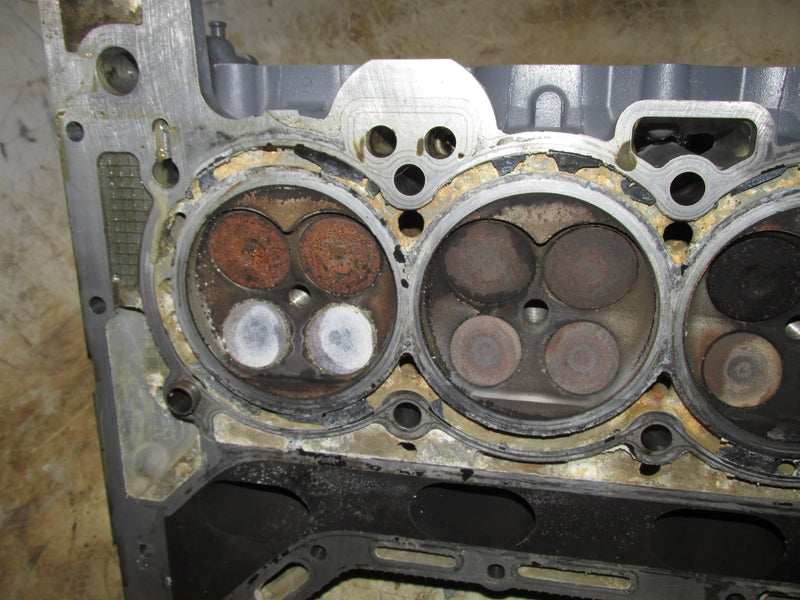 Suzuki DF150A 150hp Outboard Cylinder Head (Parts Only)