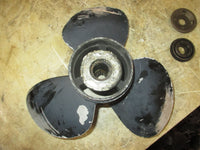 Load image into Gallery viewer, Suzuki DT90 90hp 2 stroke outboard Aluminum Propeller Solas 13.5 X 15
