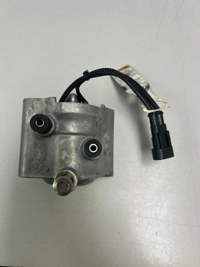 Evinrude 25hp Etec outboard fuel injector (5008462)