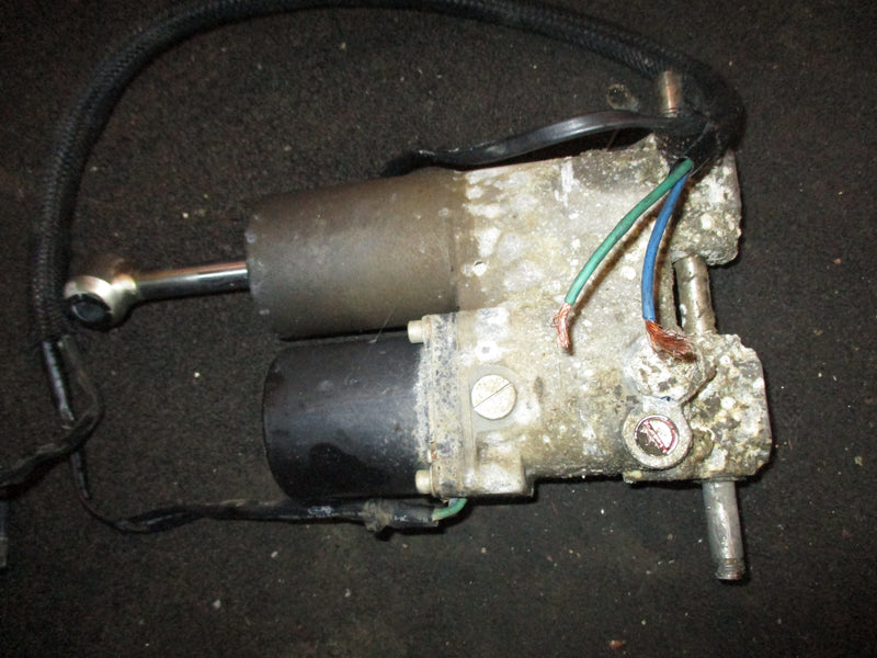 Evinrude ETEC 25hp outboard tilt trim unit
