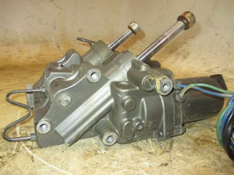 Suzuki DT90 90hp 2 stroke outboard Tilt Trim Unit