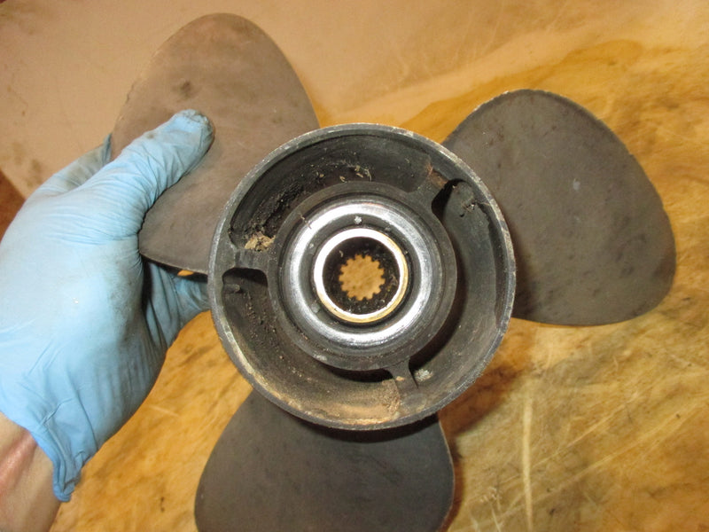 Evinrude 70hp 2 stroke Triumph outboard stainless propeller (13 3/8 x 17)