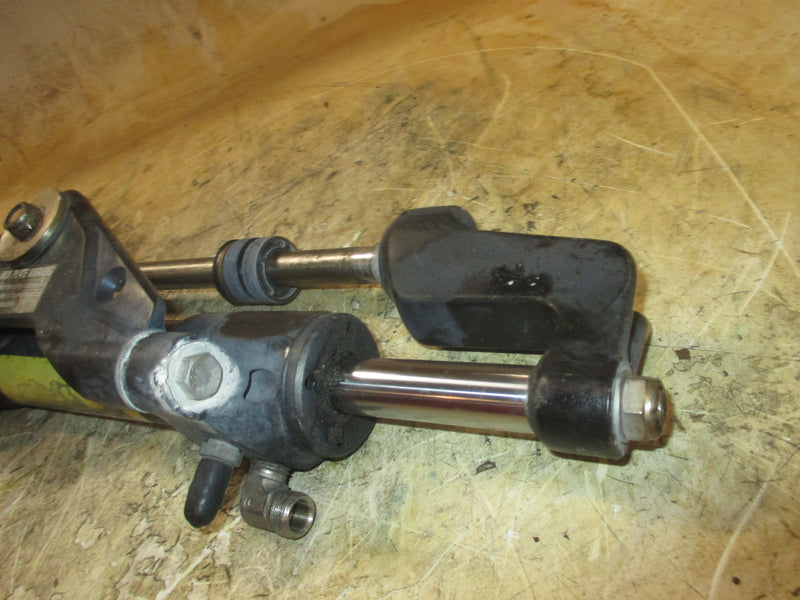 Outboard Seastar Hydraulic Steering Cylinder