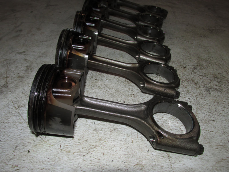 Mercury Verado 350hp 4 Stroke Outboard Piston and Rod Set of 6 (8M0104286)