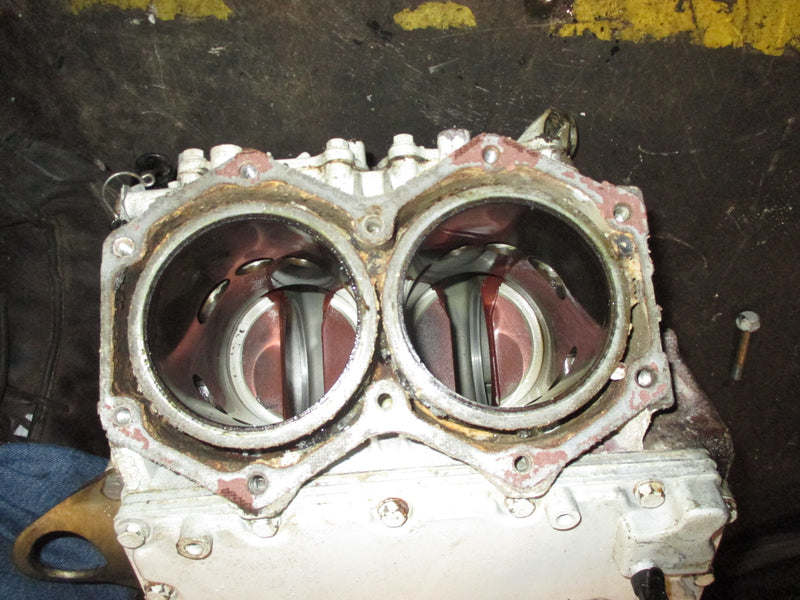 Johnson 85hp 2 stroke outboard crankcase block