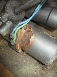 Load image into Gallery viewer, Suzuki DT150 outboard tilt trim unit
