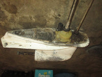 Load image into Gallery viewer, Johnson 150hp 2 stroke Outboard 20 inch shaft lower unit
