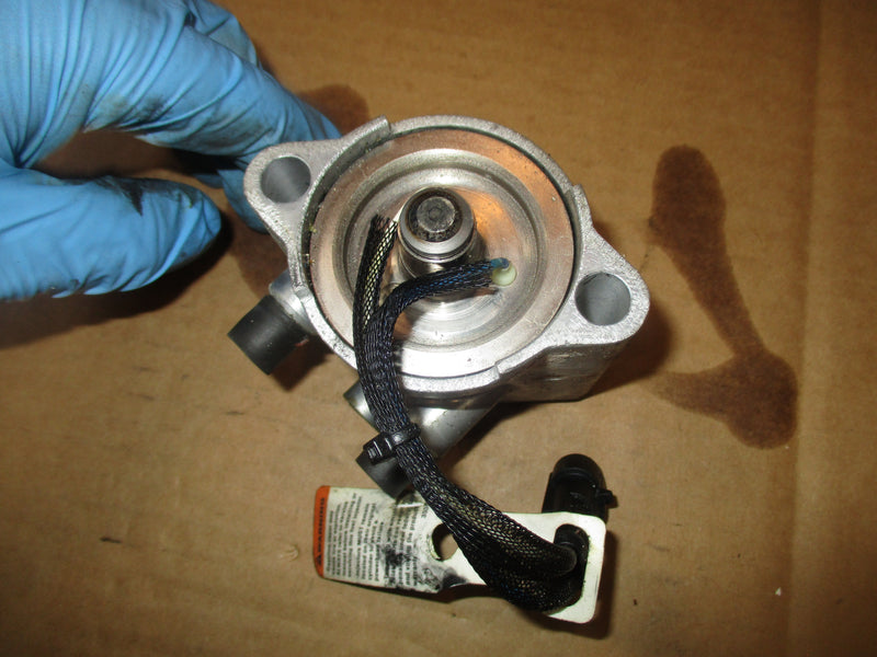 Evinrude ETEC 25hp outboard fuel injector (5010213-353748)
