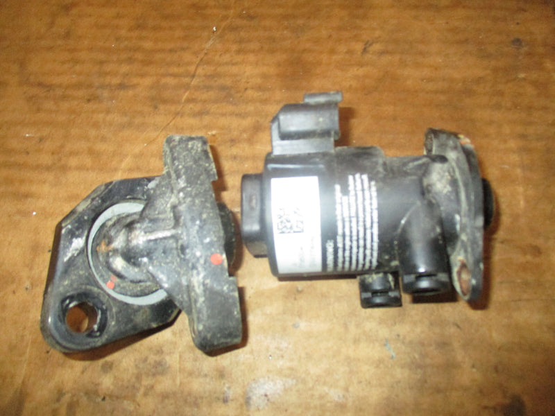 evinrude ficht 200hp 2 stroke outboard fuel injector set of 2 (5004284)