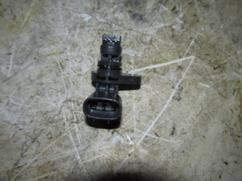 Suzuki DF150A 150hp Outboard Cam Position Sensor (33220-64L10)