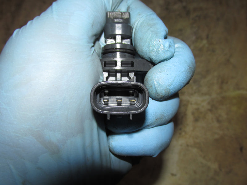 Suzuki DF150A 150hp Outboard Cam Position Sensor (33220-64L10)