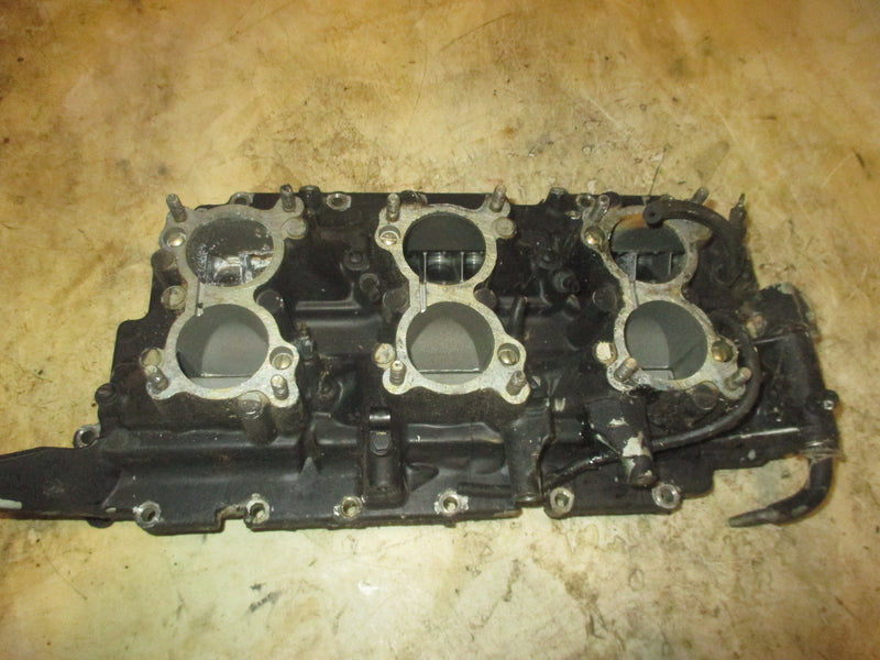 Johnson 150hp 2 stroke Outboard intake and reeds (82555801)
