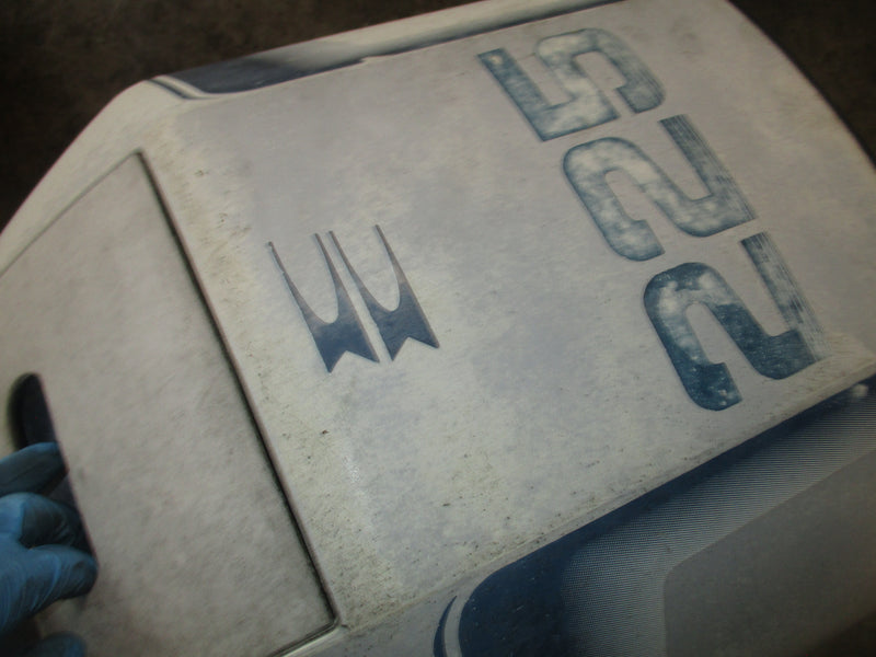 Evinrude 225hp Ocean Pro outboard top cowling