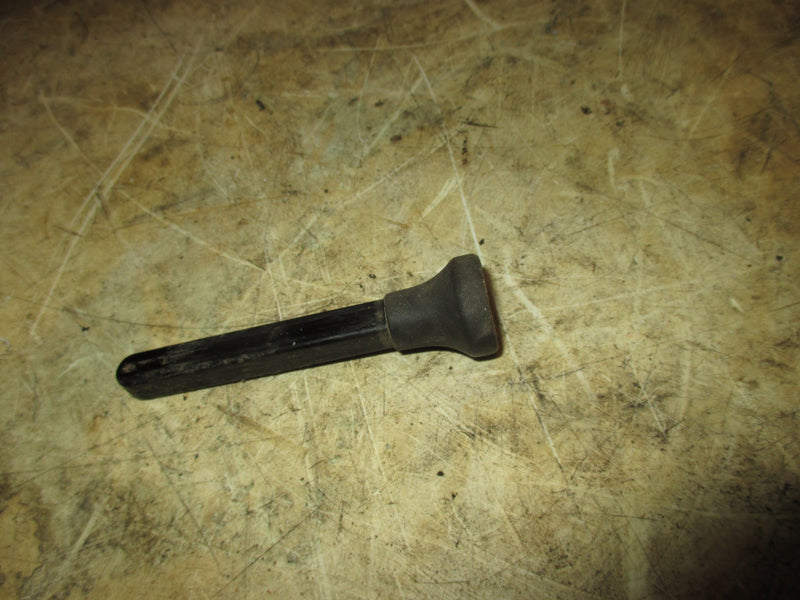 Yamaha mariner 15hp 2 stroke outboard choke knob (682-41271-02)