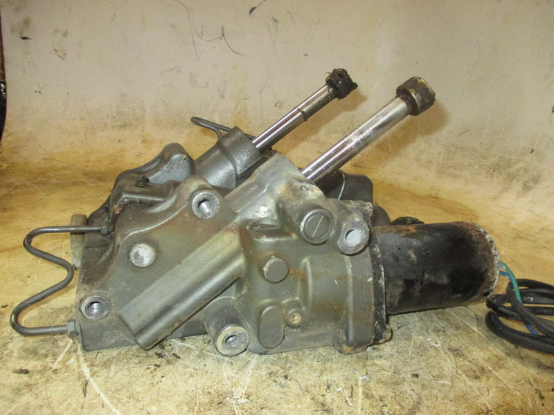 Suzuki DT150 150hp 2 stroke outboard Tilt Trim Unit