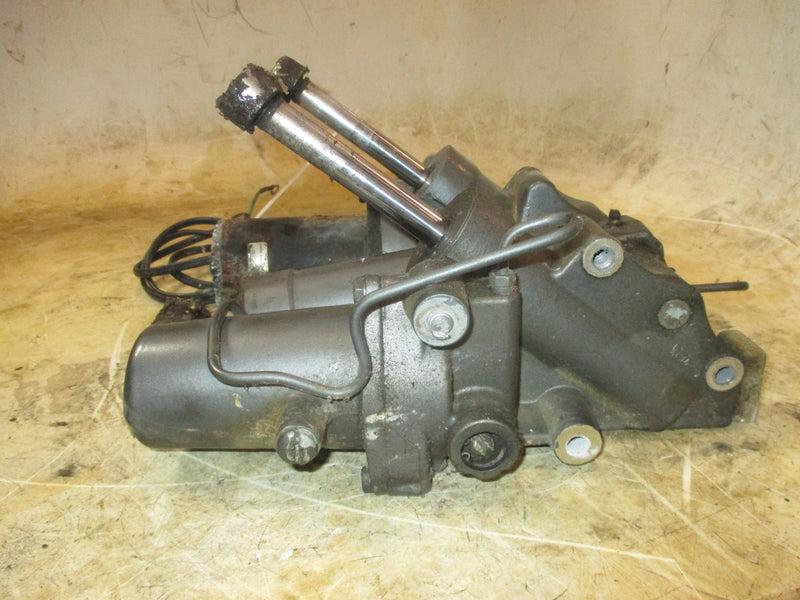 Suzuki DT150 150hp 2 stroke outboard Tilt Trim Unit