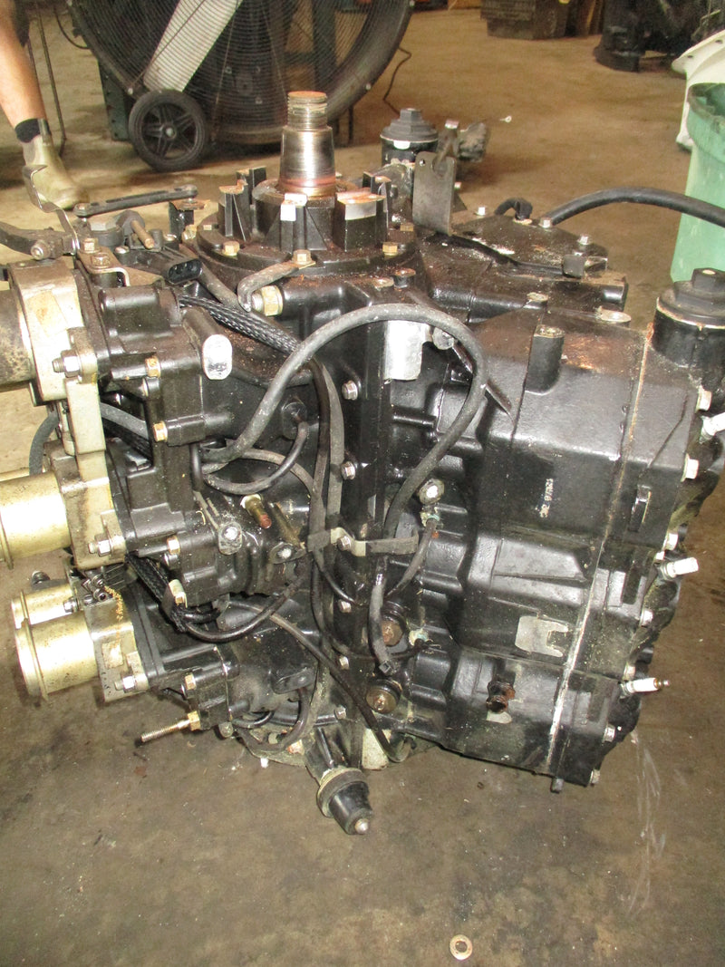 Evinrude 200hp FICHT outboard crankcase powerhead