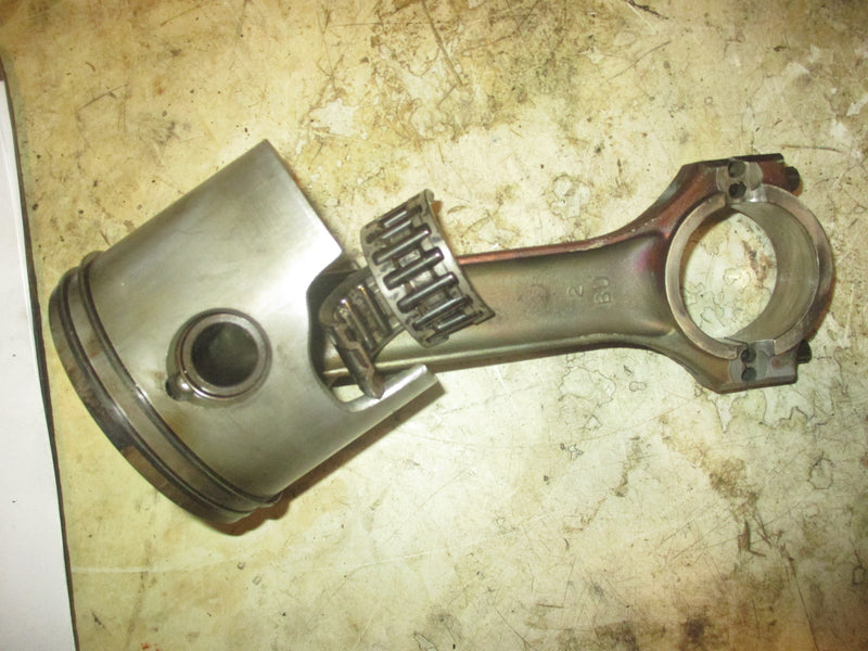Evinrude 120hp 2 stroke Outboard Port Piston and Rod (432969)