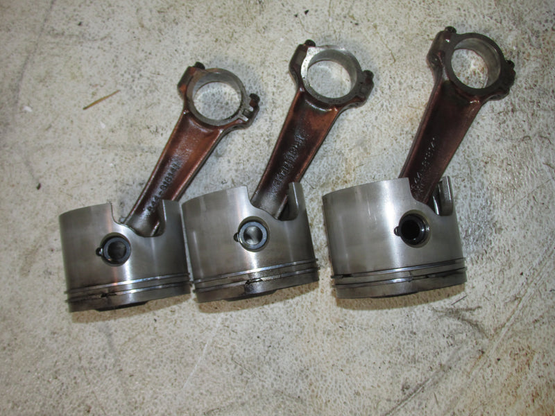 Mercury Optimax 150hp 2 Stroke Outboard Port Piston and Rod Set of 3 (858790T2)