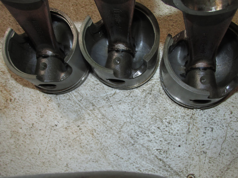 Mercury Optimax 150hp 2 Stroke Outboard Port Piston and Rod Set of 3 (858790T2)
