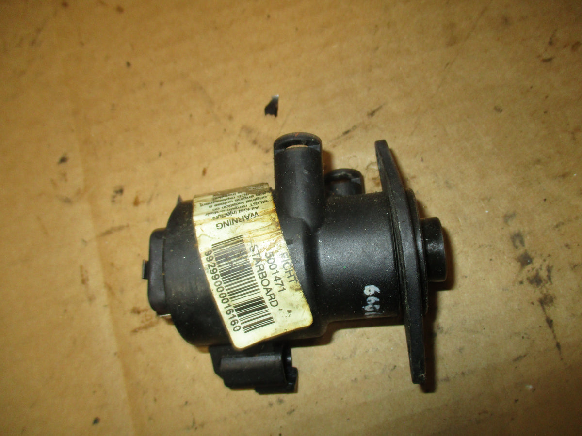 Evinrude 200hp outboard starboard fuel injector (5001471)