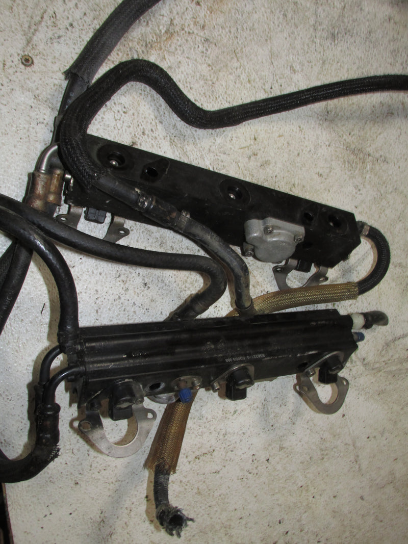 Mercury Optimax 150hp 2 Stroke Outboard Fuel Rail and Injector Set (858221-3)