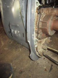 Load image into Gallery viewer, Suzuki DT150 150hp 2 stroke outboard 25 inch shaft lower unit
