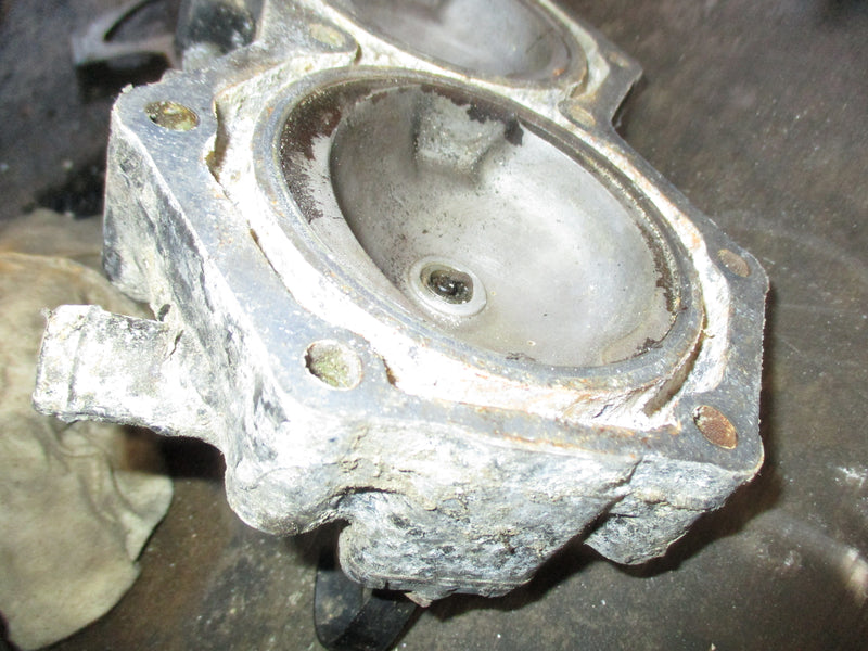 Evinrude 88hp outboard port cylinder head (326504)