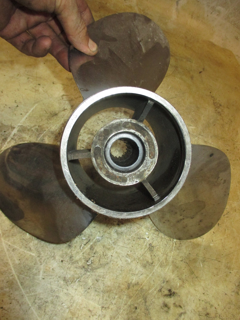 Suzuki DT150 150hp 2 stroke outboard stainless steel propellor (14 1/4x20)