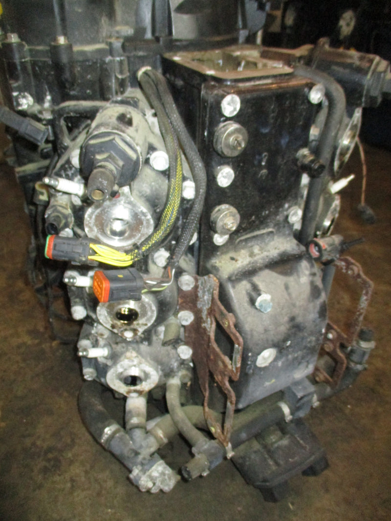 Evinrude Ficht 150hp outboard crankcase powerhead