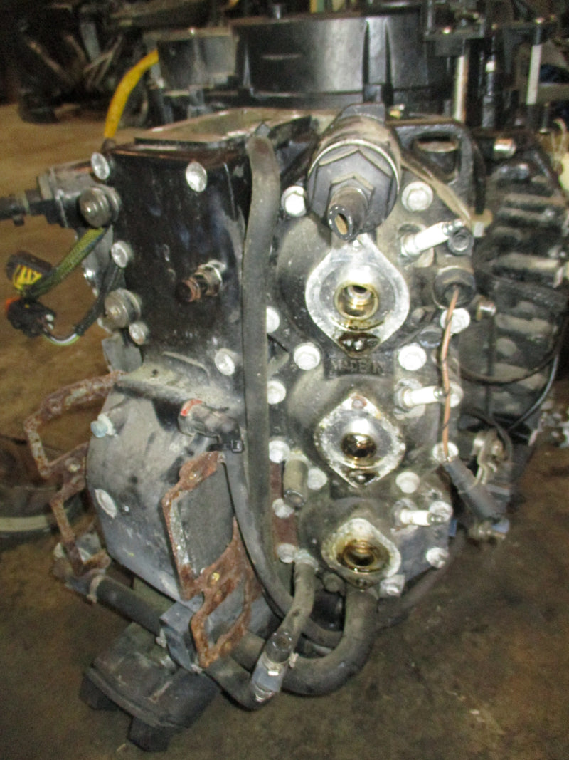 Evinrude Ficht 150hp outboard crankcase powerhead