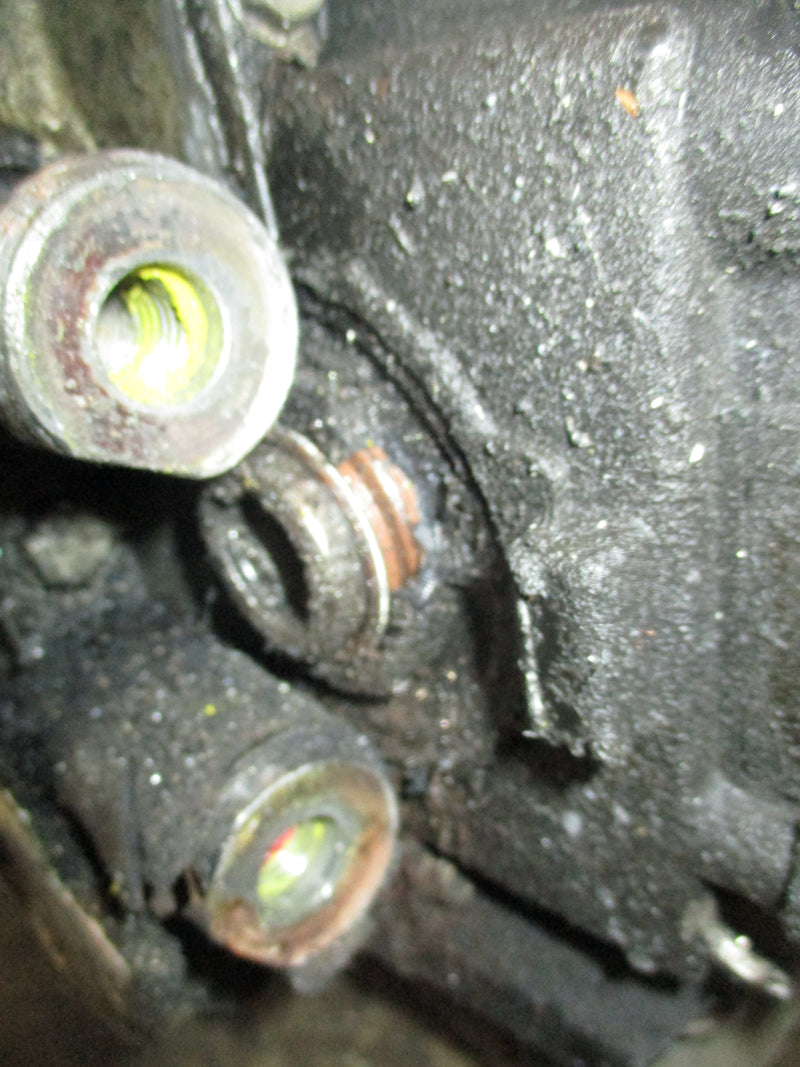 Evinrude Ficht 150hp outboard crankcase powerhead