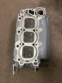 Load image into Gallery viewer, Yamaha 3.3L 225hp 4 stroke outboard port cylinder head (69J-01)
