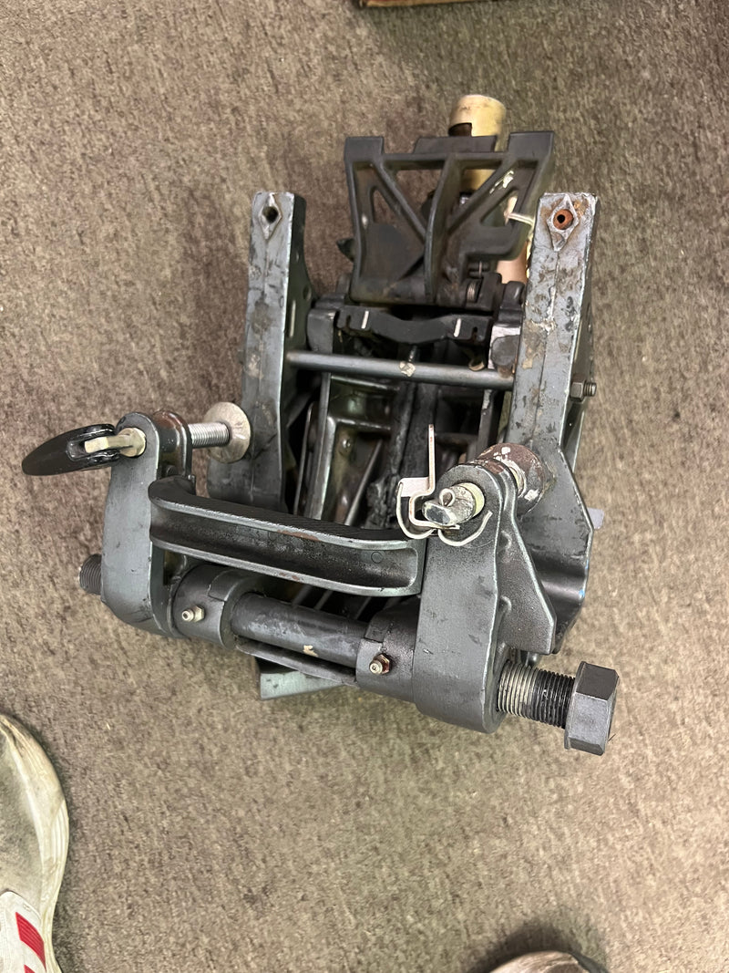 Mercury 20hp outboard swivel bracket