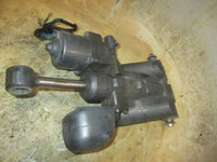 Load image into Gallery viewer, Yamaha 115hp 2 Stroke outboard Tilt Trim Unit
