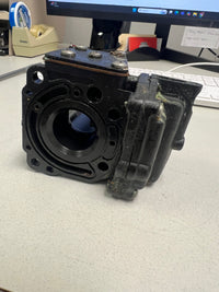 Load image into Gallery viewer, Evinrude Ocean Pro 150hp 2 stroke outboard carburetor 343870
