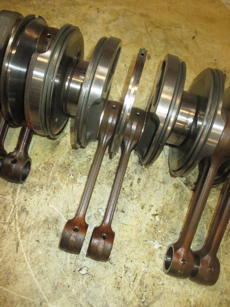 Suzuki DT150 150hp 2 stroke outboard crankshaft (12220-92E04)