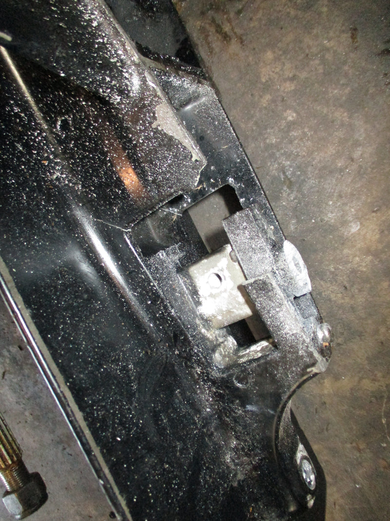 Mercury Saltwater Series 115hp outboard 20" shaft lower unit