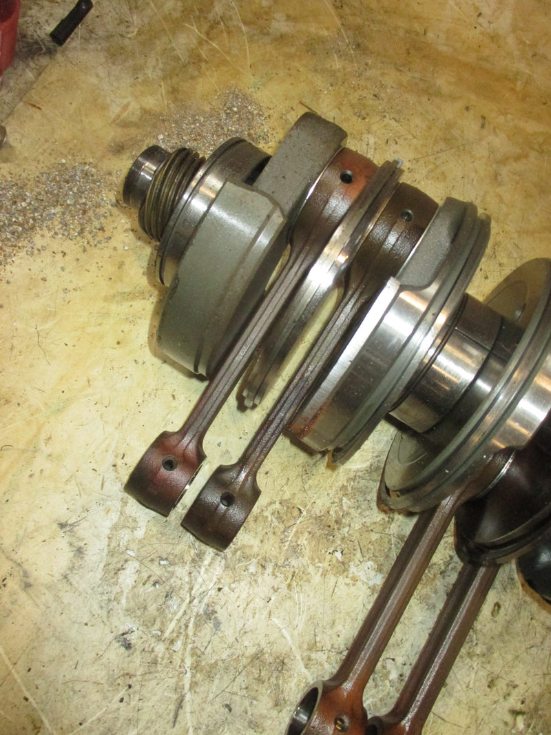 Suzuki DT150 150hp 2 stroke outboard crankshaft (12220-92E04)