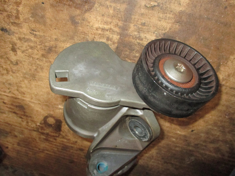 Mercury Verado 150hp outboard belt tensioner (885349T05)