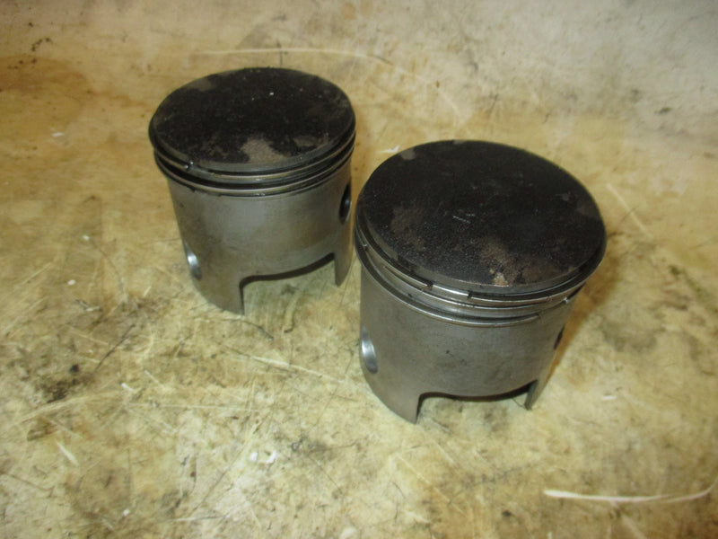 Suzuki DT150 150hp 2 stroke outboard starboard piston set of 2 (12220-92E04)