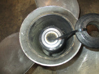 Load image into Gallery viewer, Johnson 115hp 2 stroke outboard stainless steel prop (13 3/4 by 13)
