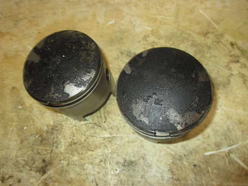 Suzuki DT150 150hp 2 stroke outboard starboard piston set of 2 (12220-92E04)