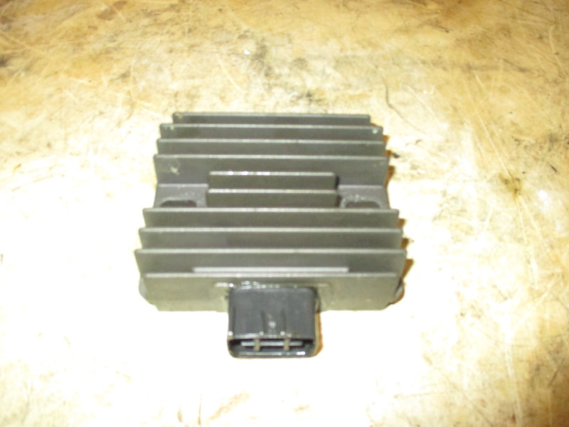Yamaha 115hp 4 stroke outboard rectifier regulator (68V-81960-00)