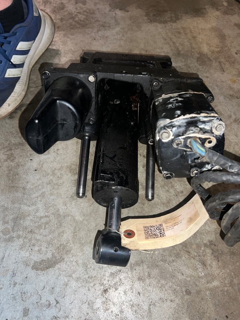 Mercury 225hp 3.0L 2 stroke outboard tilt trim unit