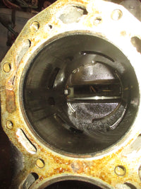 Load image into Gallery viewer, Evinrude Ficht 250hp 2 stroke Outboard Crankcase Block
