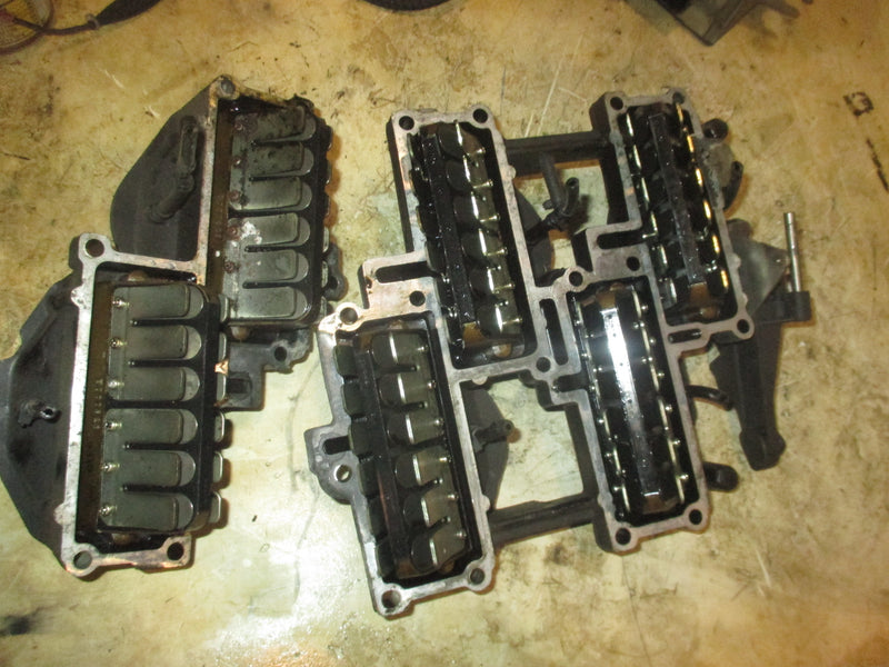 Evinrude Ficht 250hp 2 stroke Outboard Intake Manifold & Reeds (347256/346157)